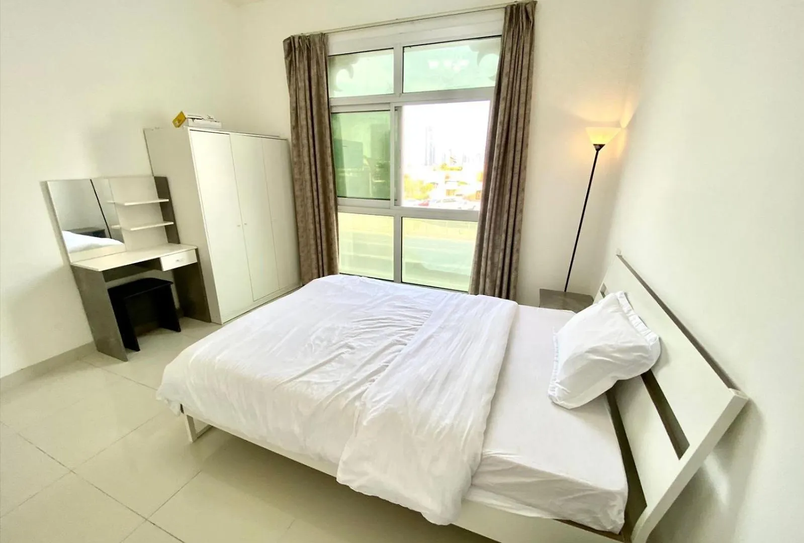 Budget Rental Studio Apartments In Ντουμπάι